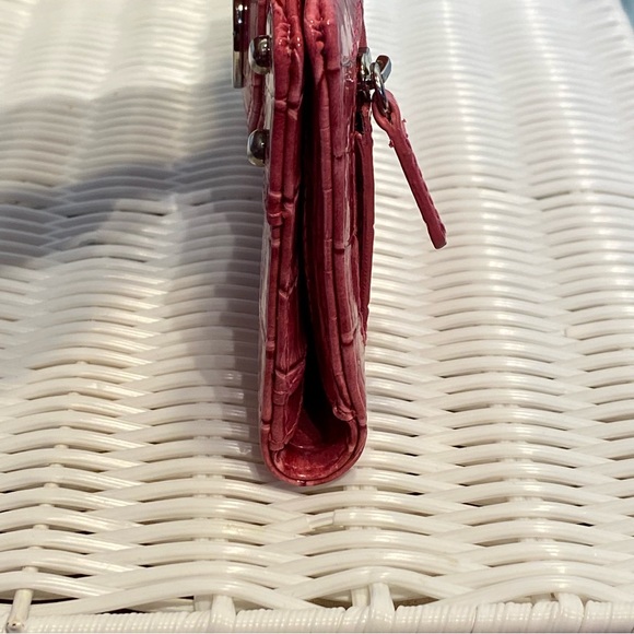 Guess Pink Patent Wallet - Picture 15 of 17